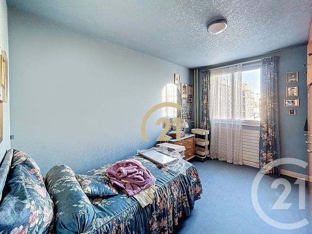 Appartement F4 à vendre - 4 pièces - 77.09 m2 - CACHAN - 94 - ILE-DE-FRANCE - Century 21 Les Arcades