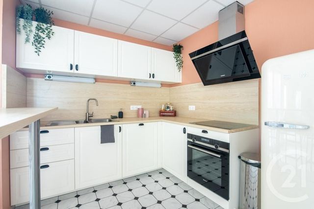 Appartement Studio à vendre - 1 pièce - 21.0 m2 - CACHAN - 94 - ILE-DE-FRANCE - Century 21 Les Arcades