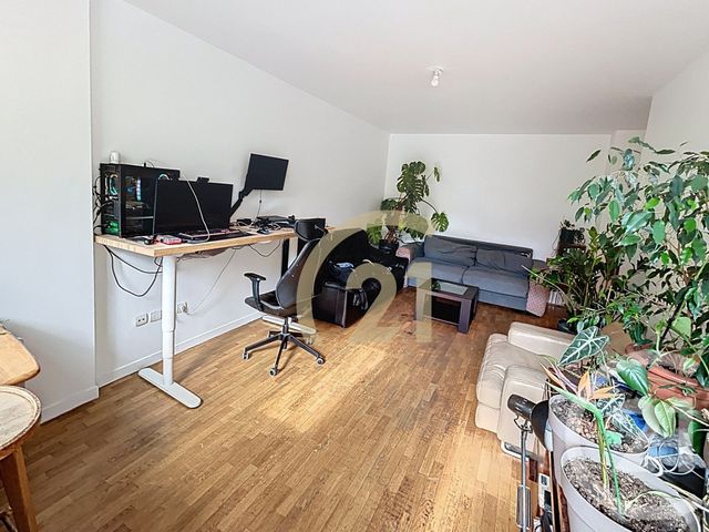 Afficher la photo en grand Appartement F3 à vendre - 3 pièces - 68.52 m2 - ARCUEIL - 94 - ILE-DE-FRANCE - Century 21 Les Arcades