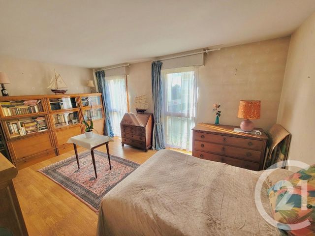 Appartement F3 à vendre - 3 pièces - 63.14 m2 - L HAY LES ROSES - 94 - ILE-DE-FRANCE - Century 21 Les Arcades