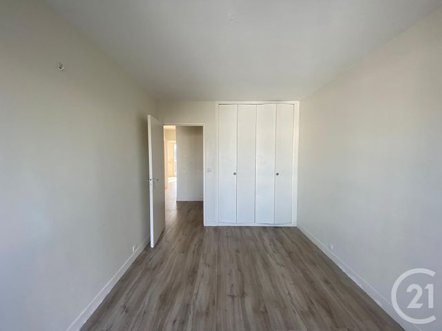 Appartement F4 à vendre - 4 pièces - 84.18 m2 - CACHAN - 94 - ILE-DE-FRANCE - Century 21 Les Arcades