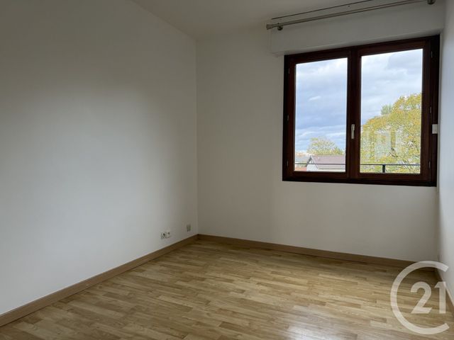 Appartement F3 à vendre - 3 pièces - 51.62 m2 - BAGNEUX - 92 - ILE-DE-FRANCE - Century 21 Les Arcades