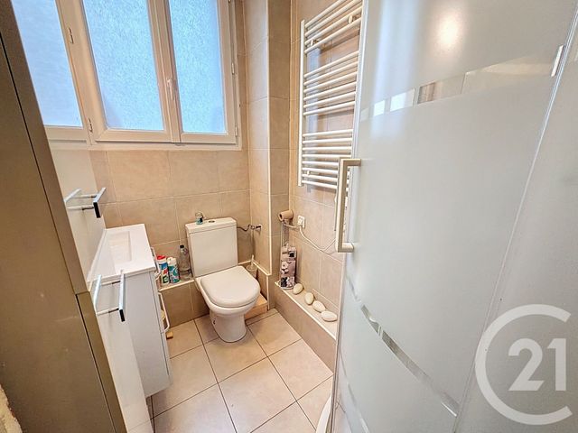Appartement F2 à vendre - 2 pièces - 37.0 m2 - LE KREMLIN BICETRE - 94 - ILE-DE-FRANCE - Century 21 Les Arcades