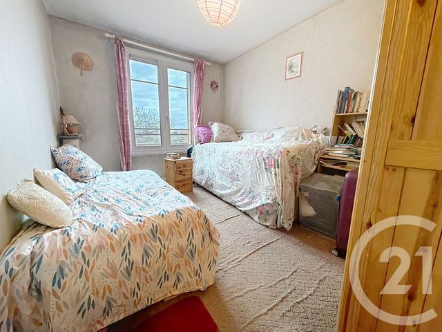 Appartement F2 à vendre - 2 pièces - 37.0 m2 - LE KREMLIN BICETRE - 94 - ILE-DE-FRANCE - Century 21 Les Arcades