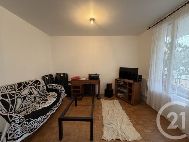 Appartement F4 à vendre - 4 pièces - 74.03 m2 - CACHAN - 94 - ILE-DE-FRANCE - Century 21 Les Arcades