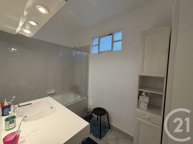 Appartement F4 à vendre - 4 pièces - 74.03 m2 - CACHAN - 94 - ILE-DE-FRANCE - Century 21 Les Arcades